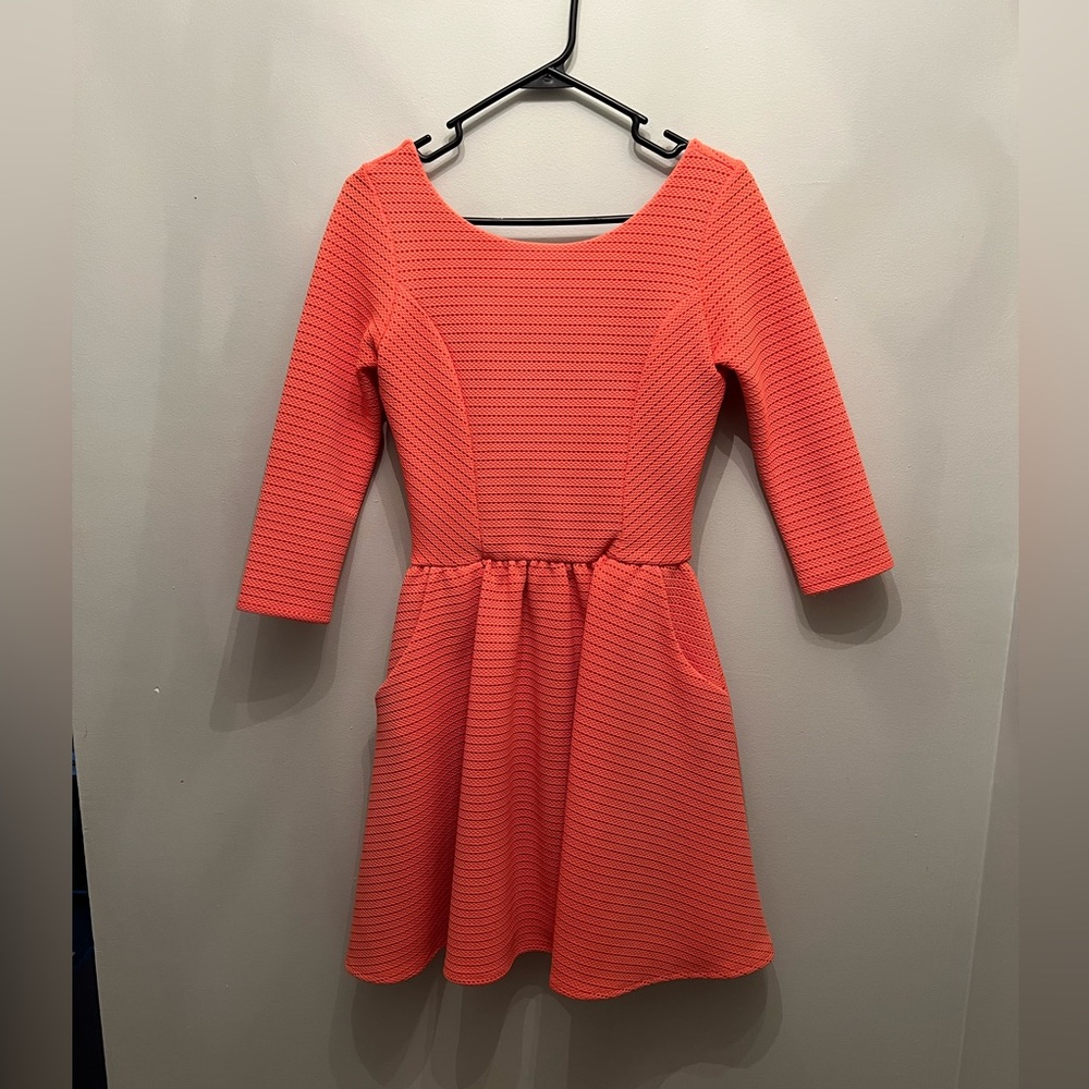 Coral 3/4 sleeved short dress